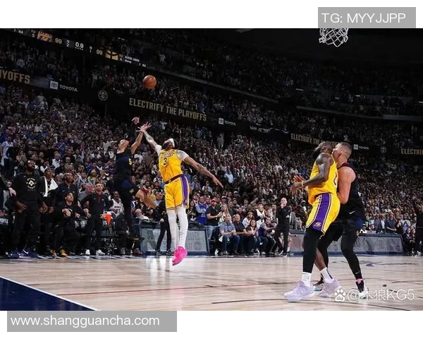2007年湖人与太阳季后赛激战回顾：经典对决与历史瞬间的重温